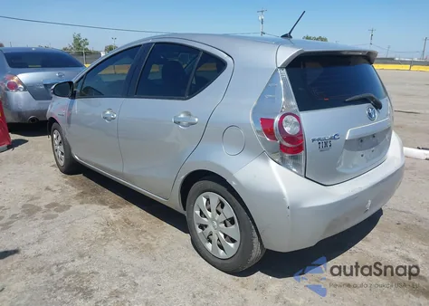 2013 Toyota Prius C Two from USA, damaged, VIN JTDKDTB30D1041802